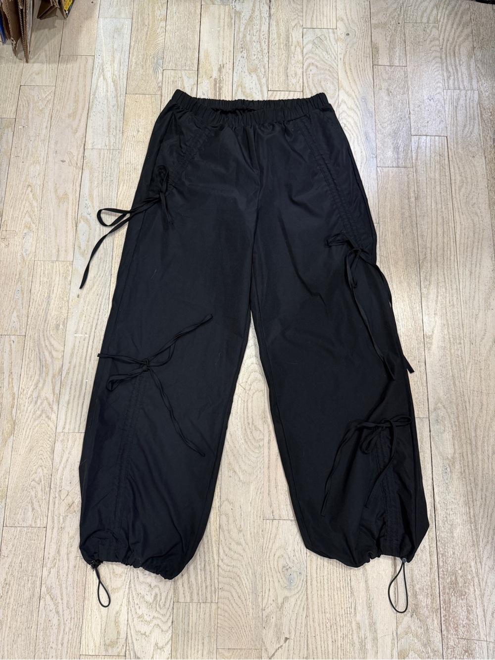 Black Joggers with Cinches